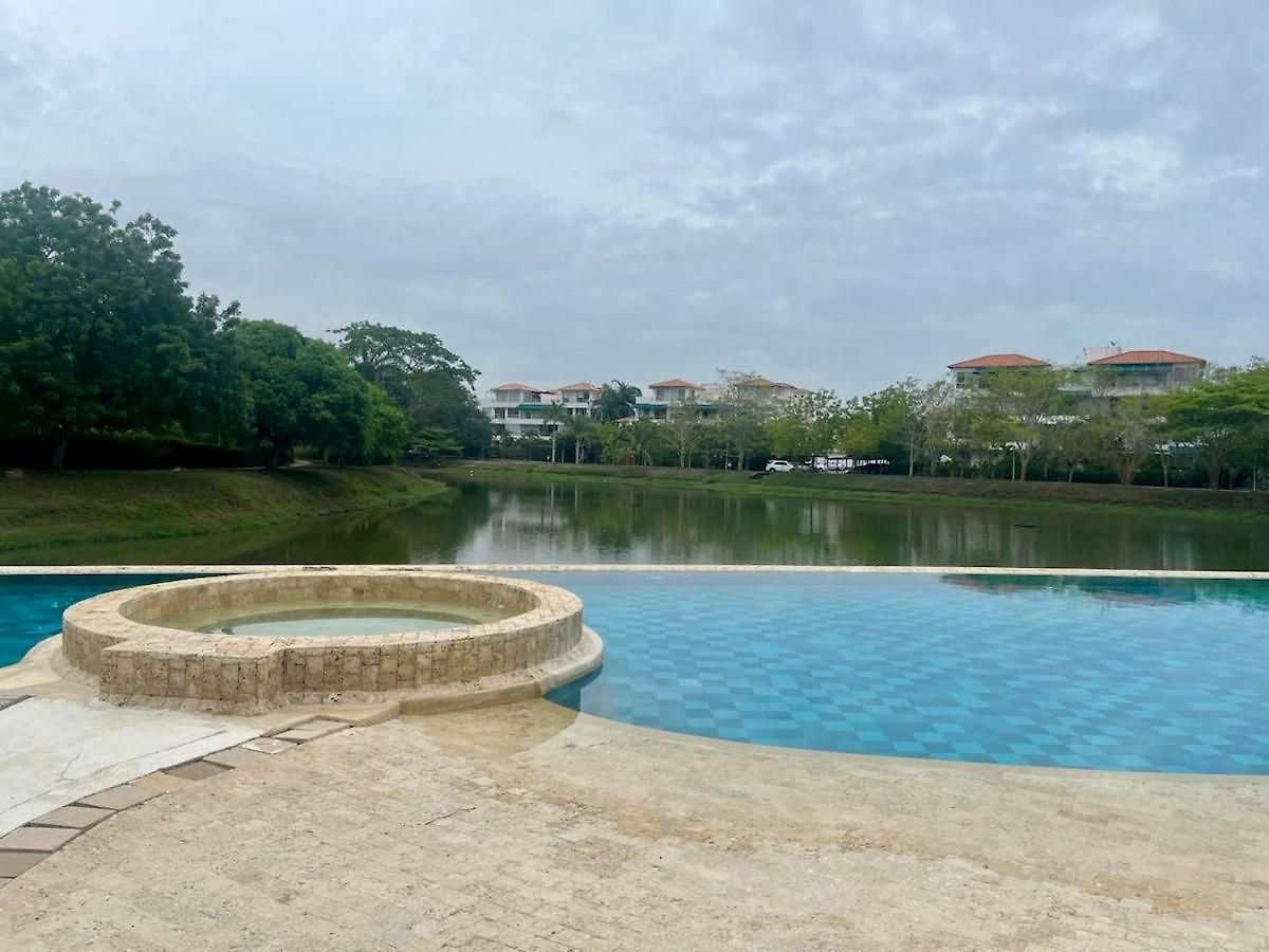 Laguna Club Inspirado En Country Club Apartamento Cartagena