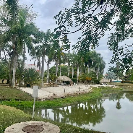 Laguna Club Inspirado En Country Club * Cartagena